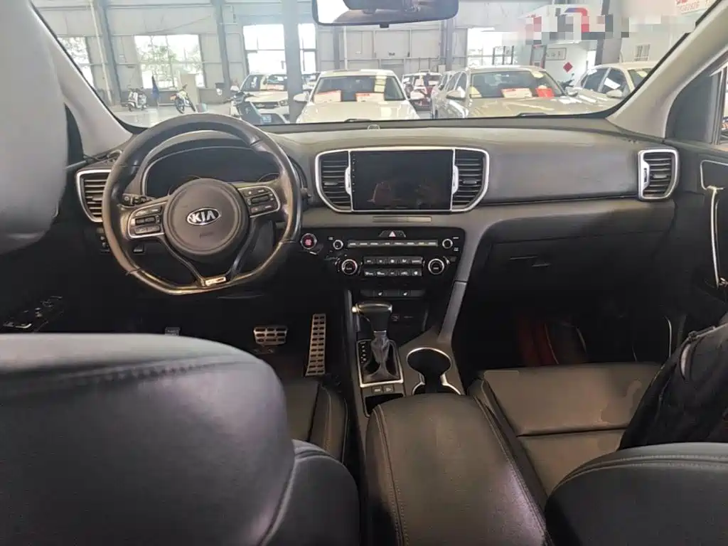 Kia KX5 2017 — фото 10