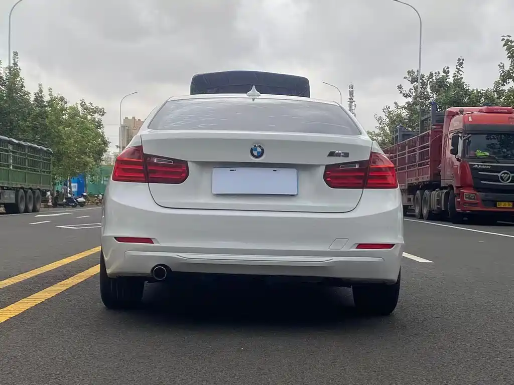 BMW 3 Series 2015 — фото 8