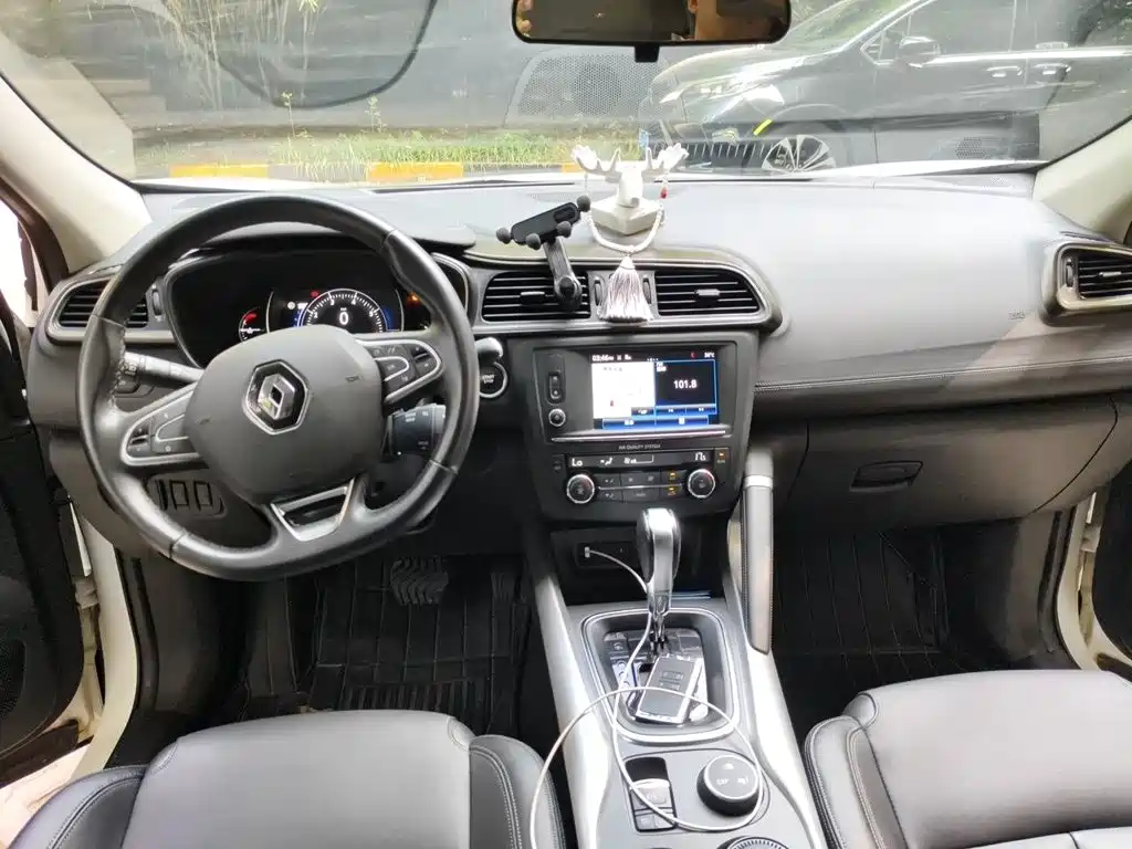 Renault Kadjar 2017 — фото 13