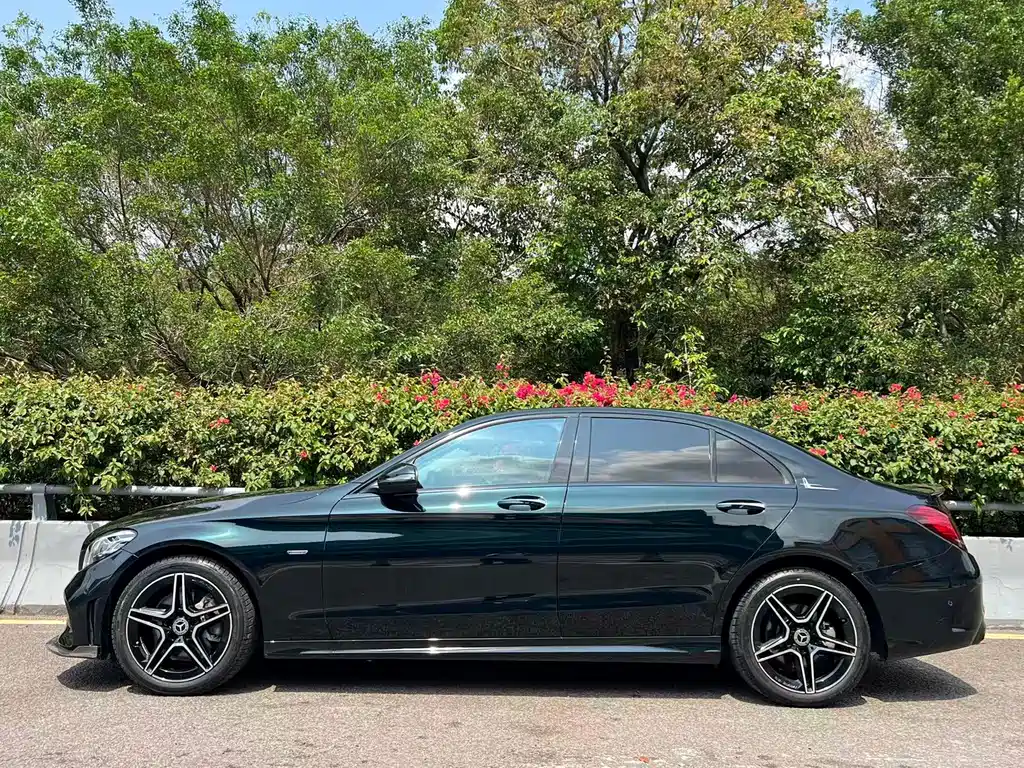 Mercedes-Benz C-Class 2021