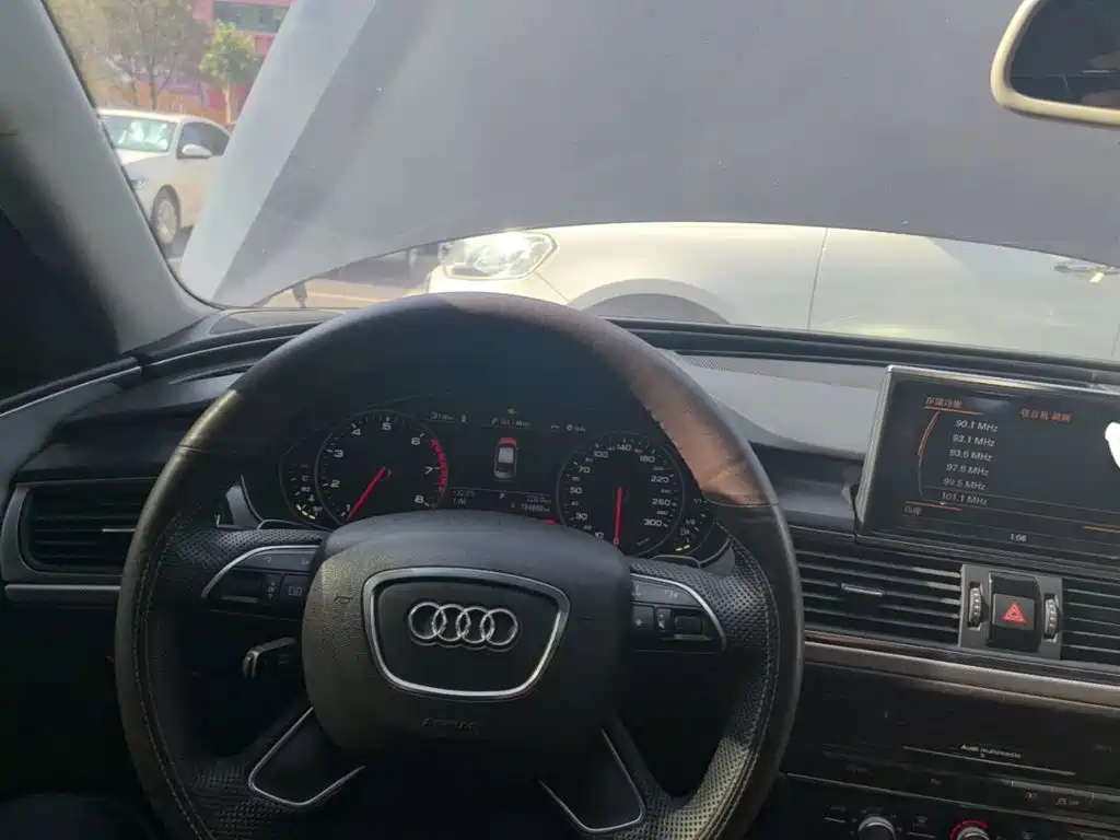 Audi A6L 2015 — фото 10