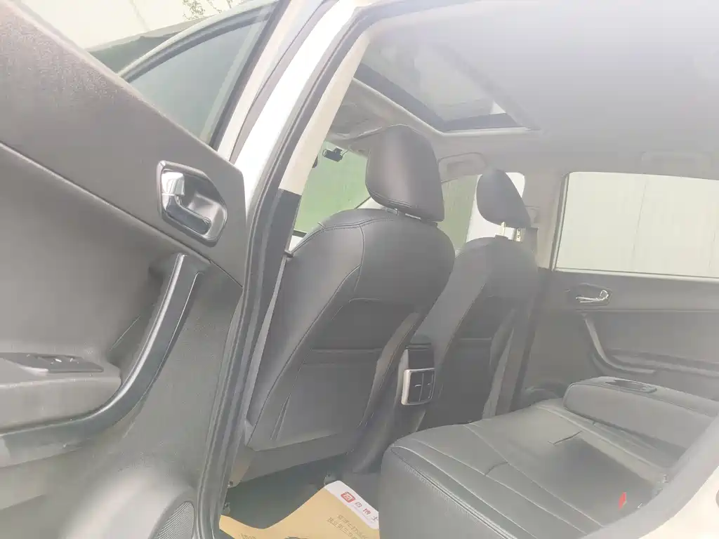 GAC Motor Trumpchi GS5 2014 — фото 6