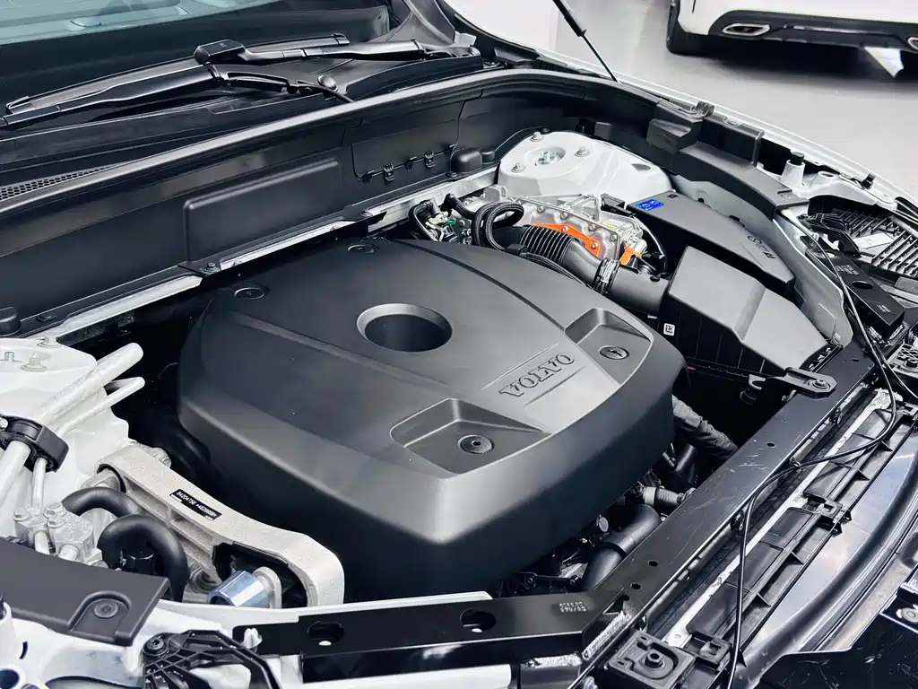 Volvo XC60 PHEV 2023 — фото 20