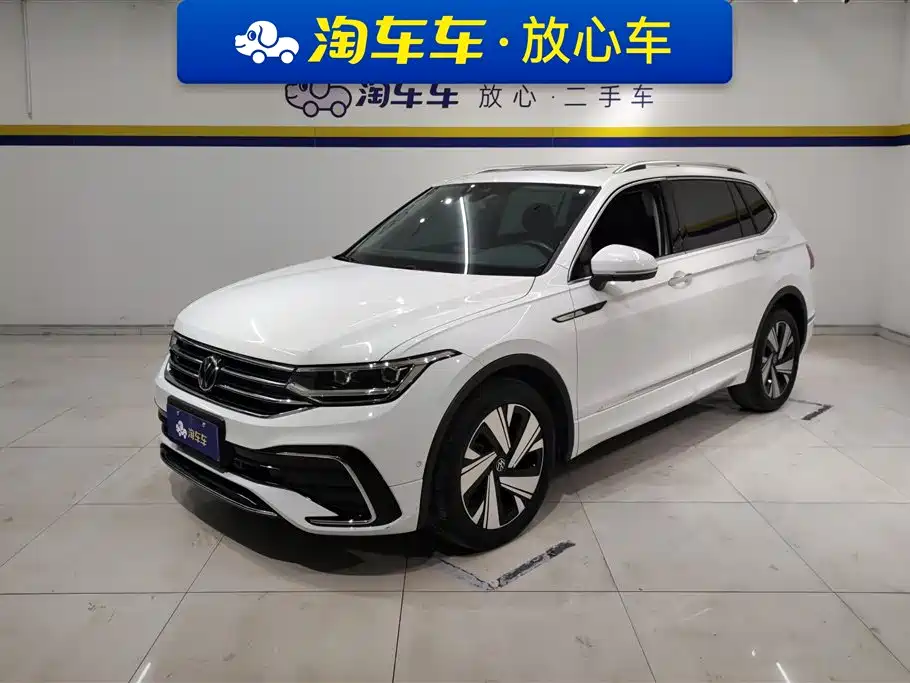 Volkswagen Tiguan L 2023 — фото 1