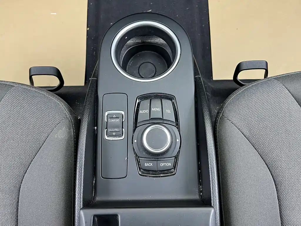 BMW i3 2017 — фото 16