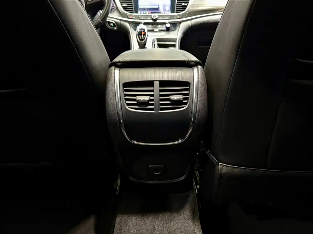 Buick LaCrosse 2021 — фото 22