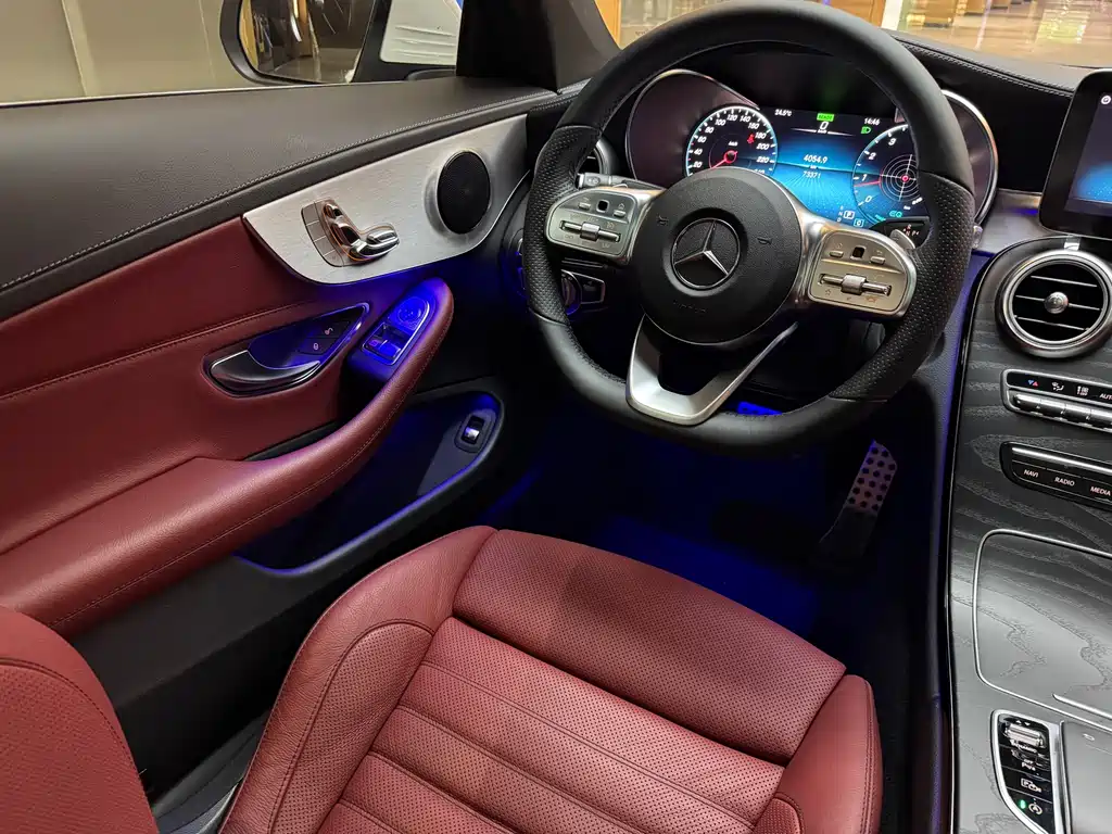 Mercedes-Benz C-Class 2020 — фото 17