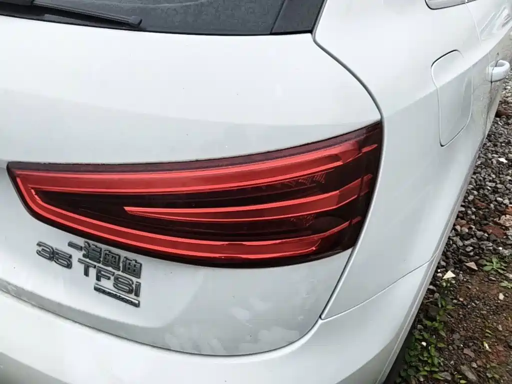 Audi Q3 2015 — фото 8