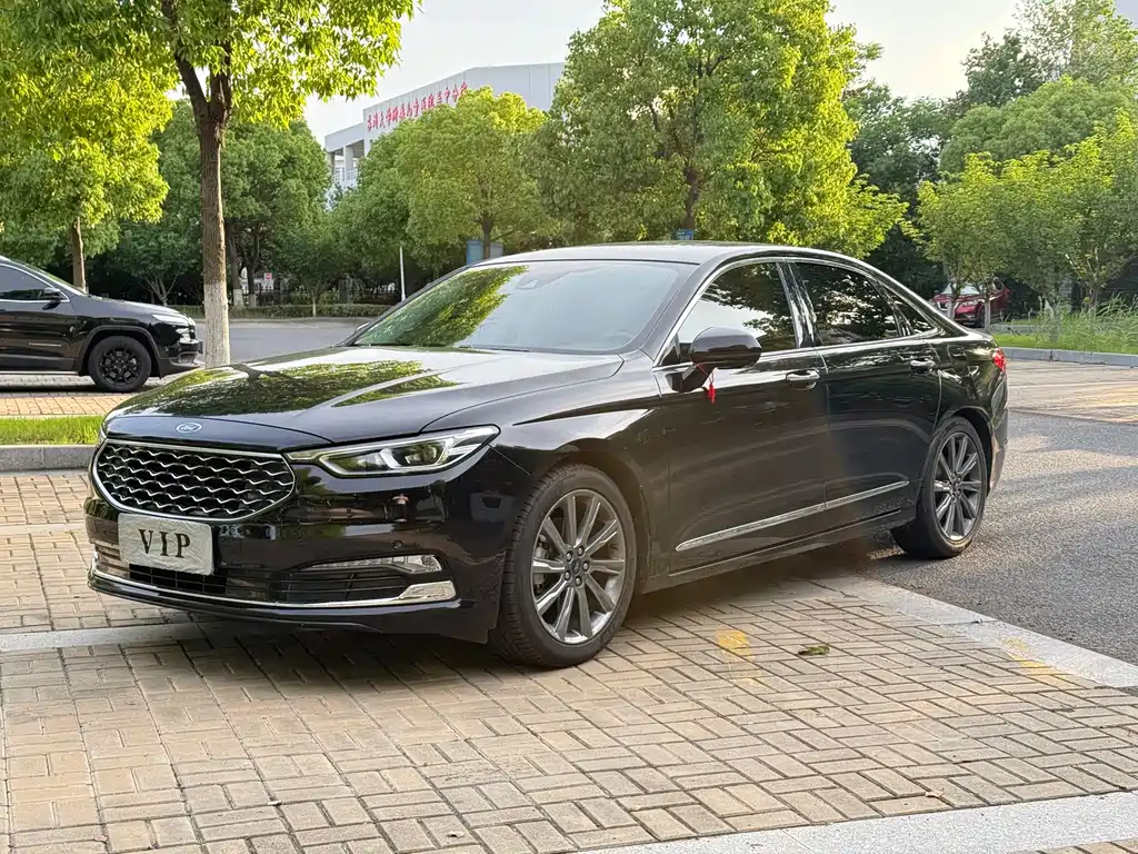 Ford Taurus 2020 — фото 1