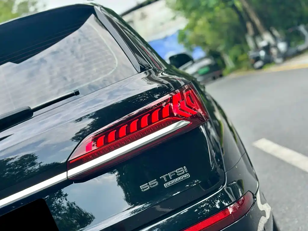 Audi Q7 2020 — фото 12