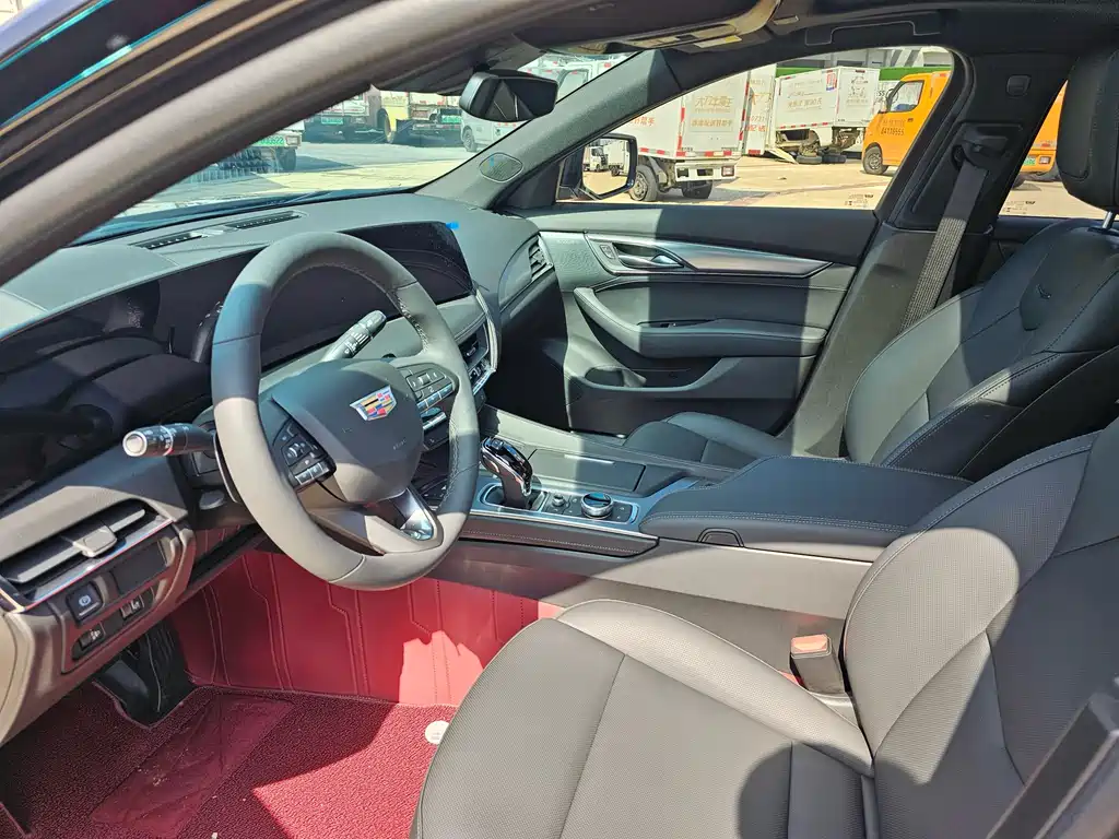 Cadillac CT5 2025 — фото 10