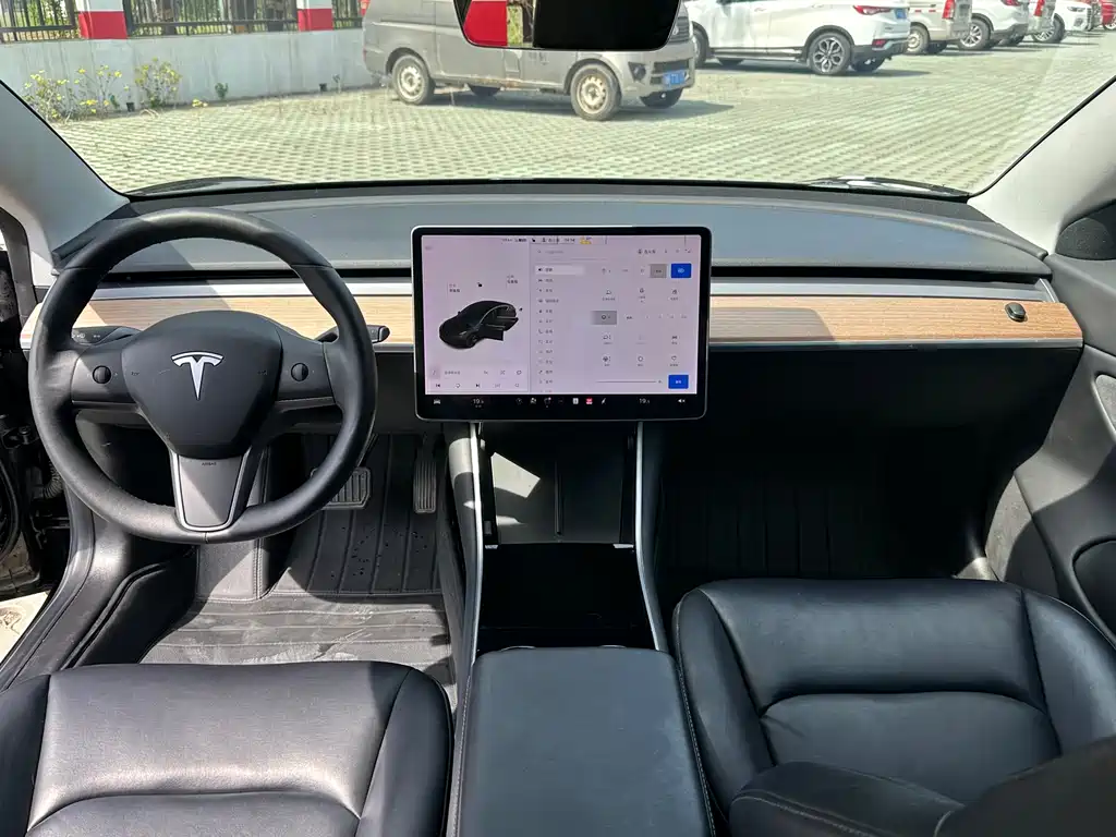 Tesla Model 3 2019 — фото 9