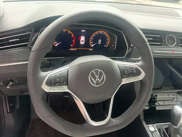 Volkswagen Magotan 2026