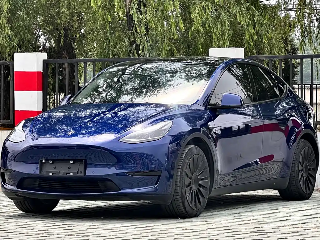 Tesla Model Y 2022 — фото 1