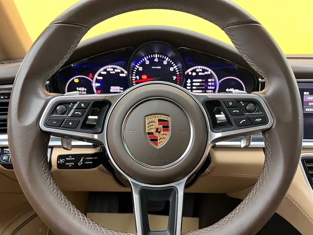 Porsche Panamera 2019 — фото 12