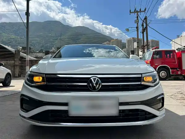 Volkswagen Bora 2023