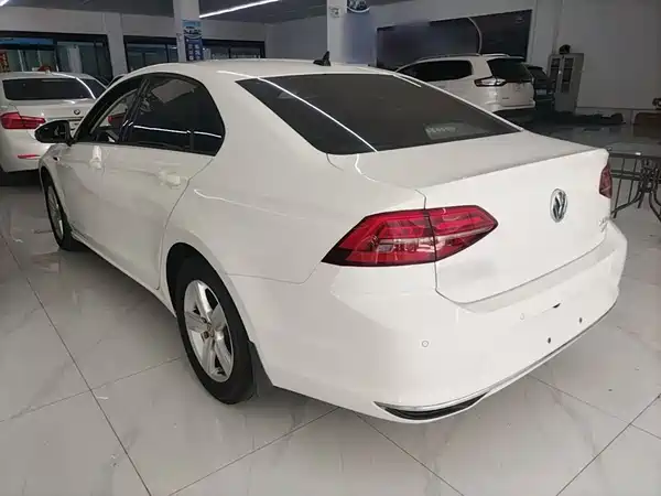 Volkswagen Lamando 2021
