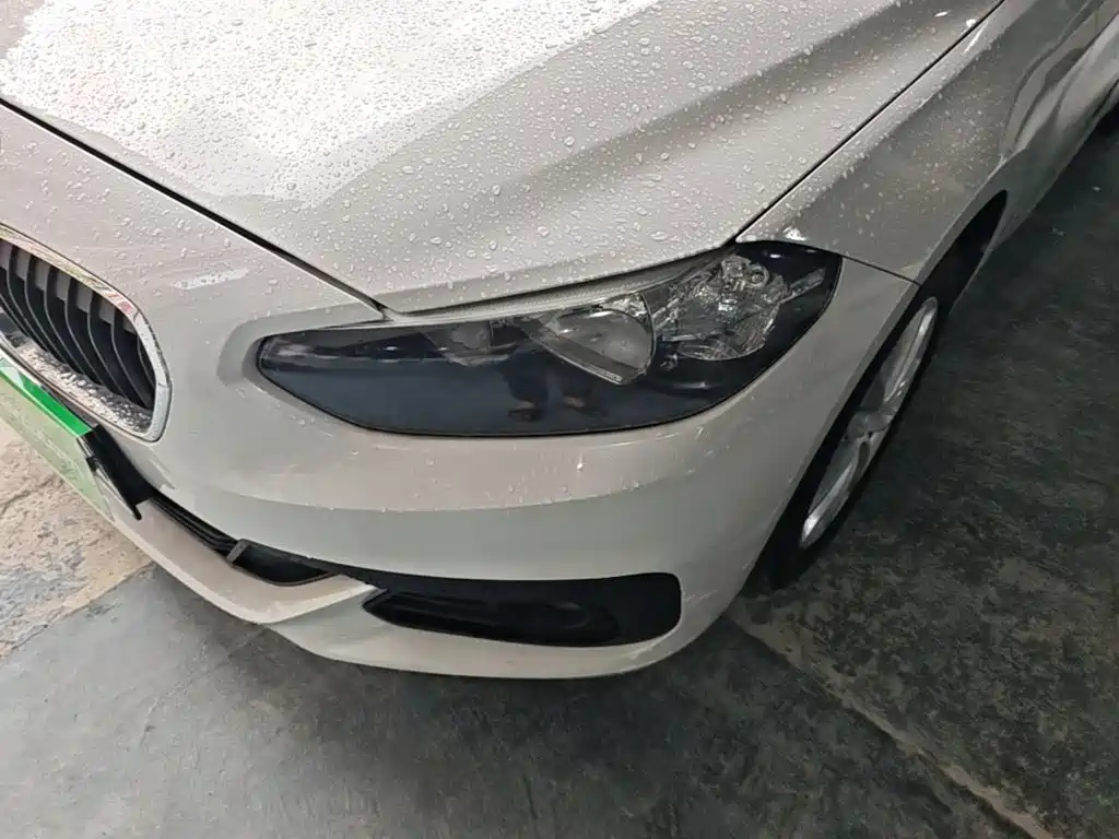 BMW 1 Series 2018 — фото 18