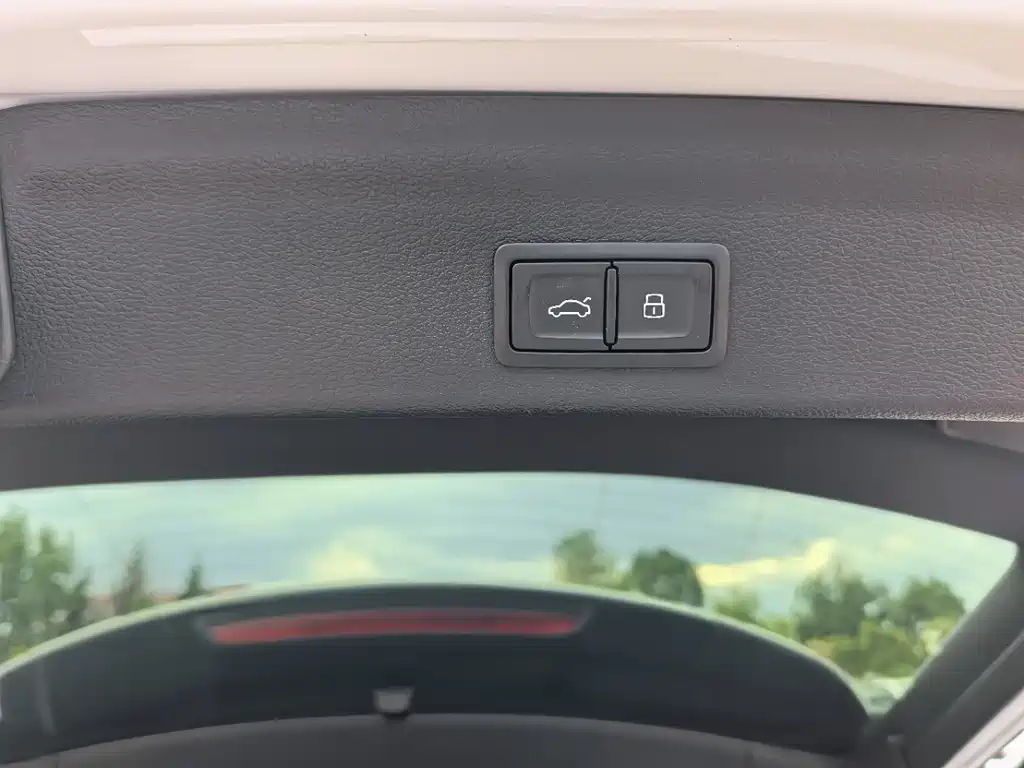 Audi Q3 2022 — фото 12