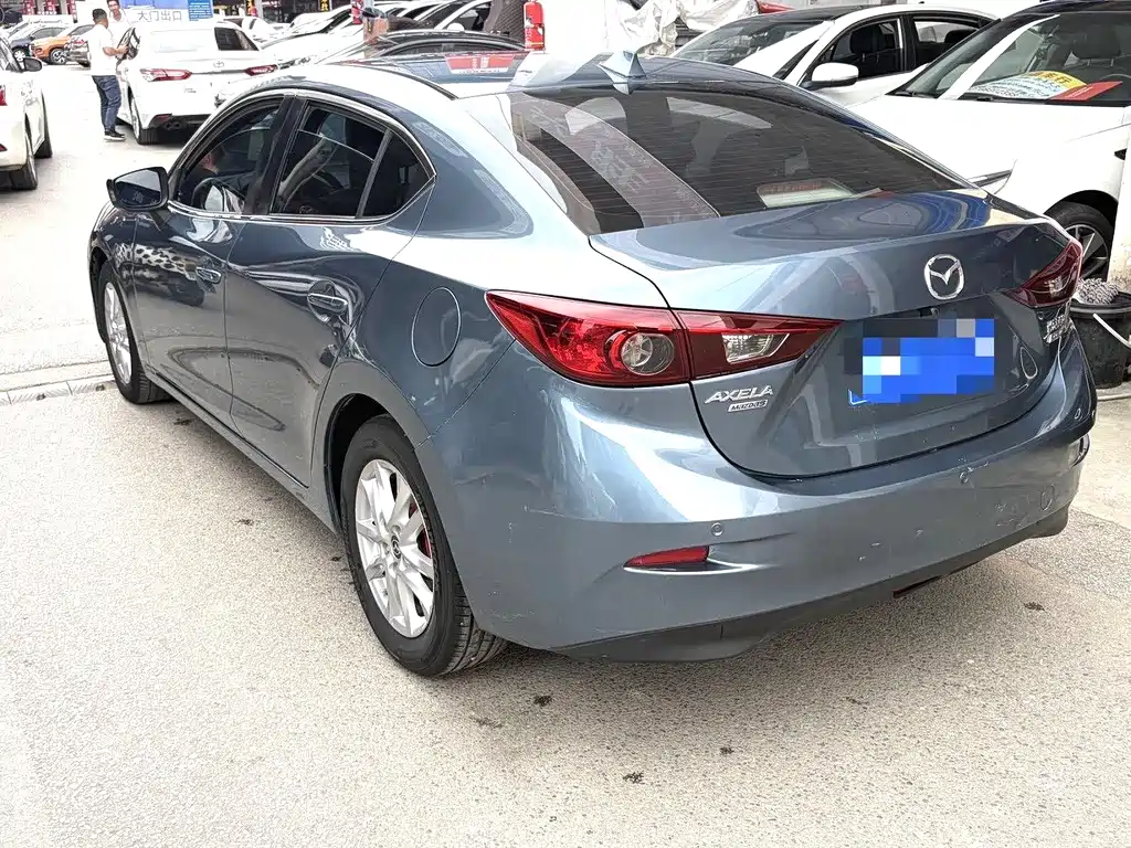 Mazda 3 Axela 2016 — фото 9