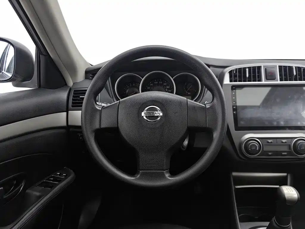 Nissan Sylphy 2017 — фото 11