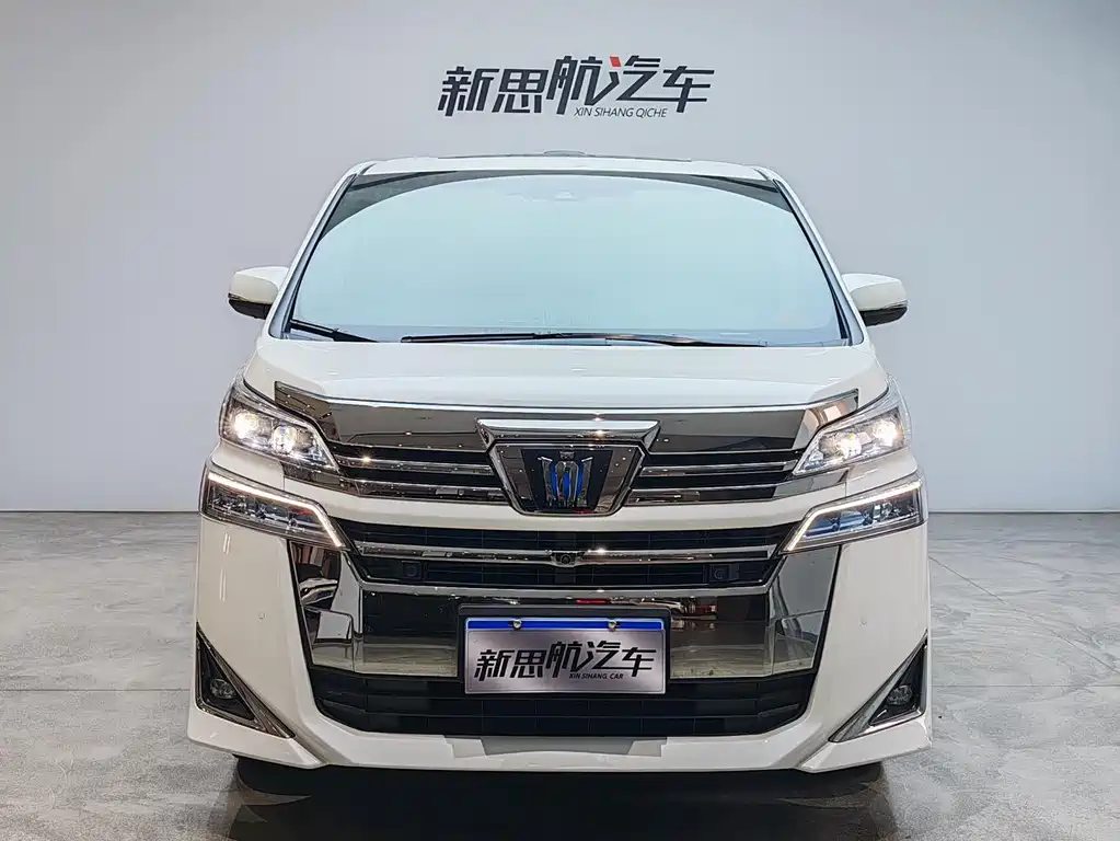 Toyota Vellfire 2022 — фото 8