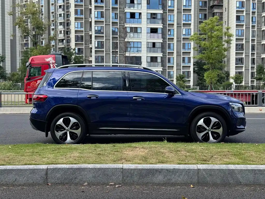 Mercedes-Benz GLB 2020 — фото 18