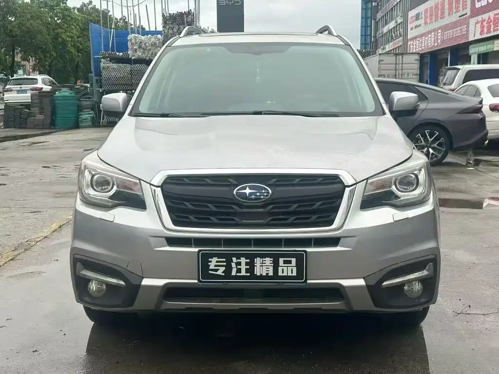 Subaru Forester 2017 — фото 2