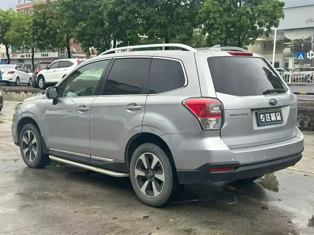 Subaru Forester 2017 — фото 7