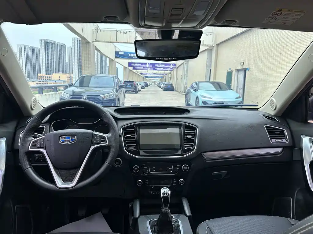 Geely Vision X6 2018 — фото 11