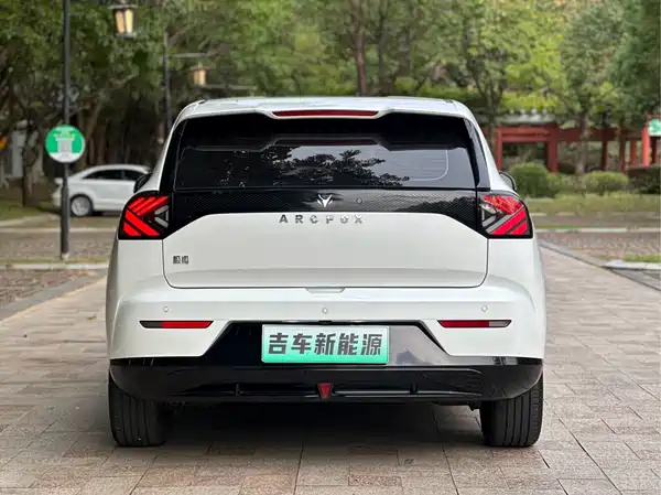 Arcfox Beta T1 2025