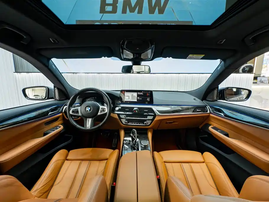 BMW 6 Series GT 2022 — фото 12