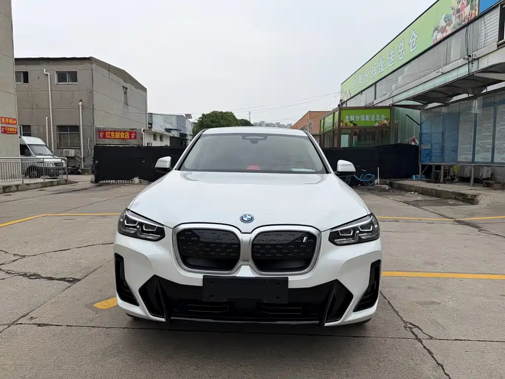 BMW iX3 2023 — фото 2
