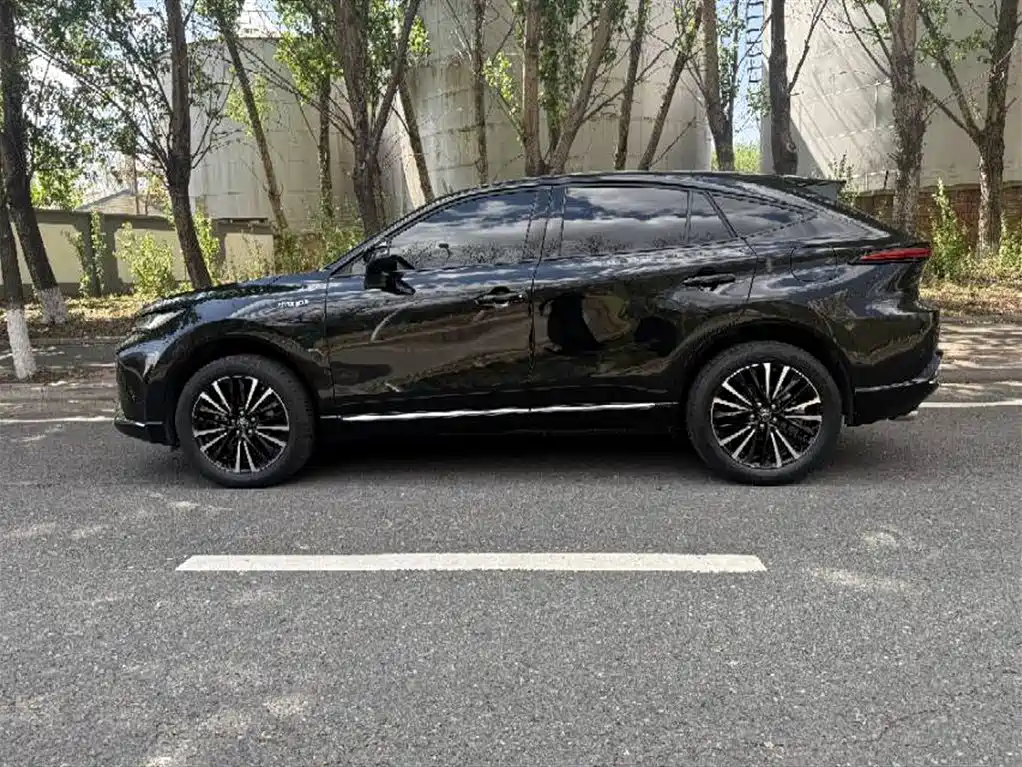 Toyota Venza 2023 — фото 10