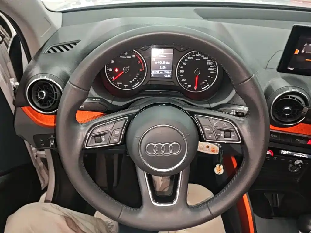 Audi Q2L 2019 — фото 11