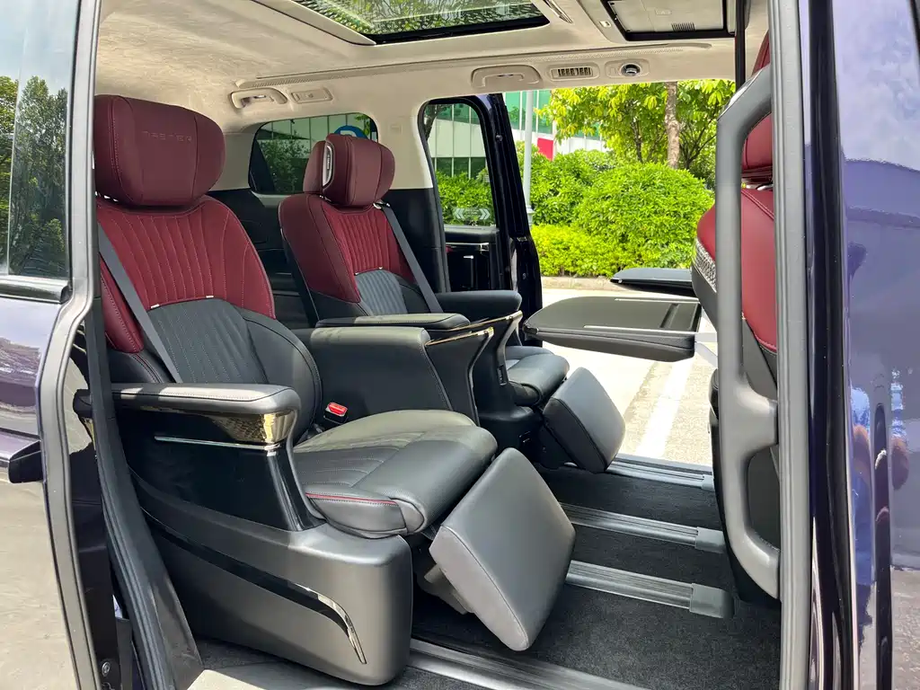 GAC Motor Trumpchi E9 2025 — фото 17