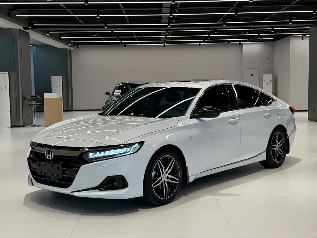 Honda Accord 2022 — фото 1