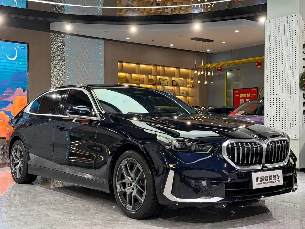 BMW 5 Series 2024