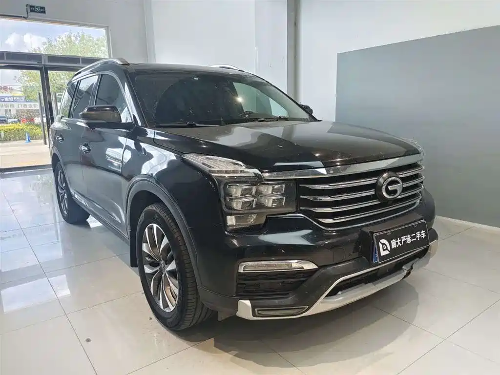 GAC Trumpchi GS8 2017 — фото 3