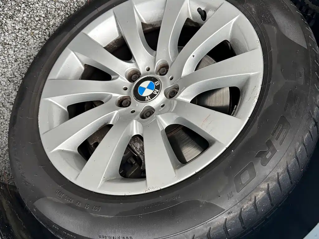 BMW 5 Series GT 2012 — фото 24