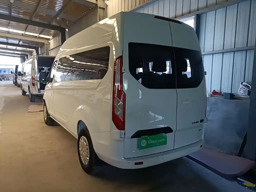 Ford Transit 2022
