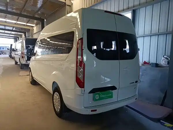 Ford Transit 2022
