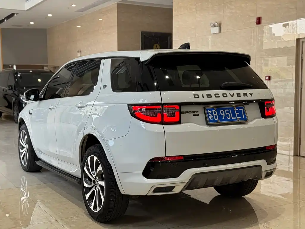 Land Rover Discovery Sport 2022 — фото 15