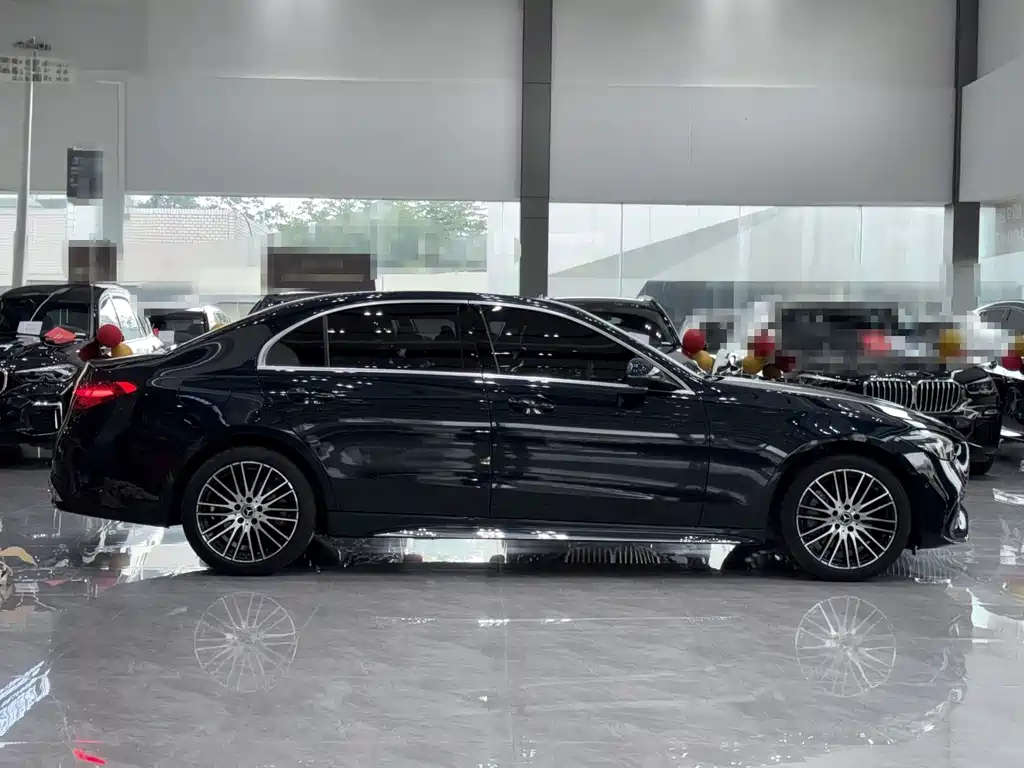 Mercedes-Benz C-Class 2022 — фото 10