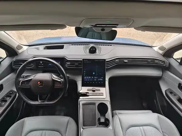 NIO ES6 2020