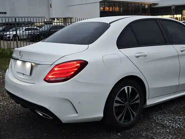 Mercedes-Benz C-Class 2018