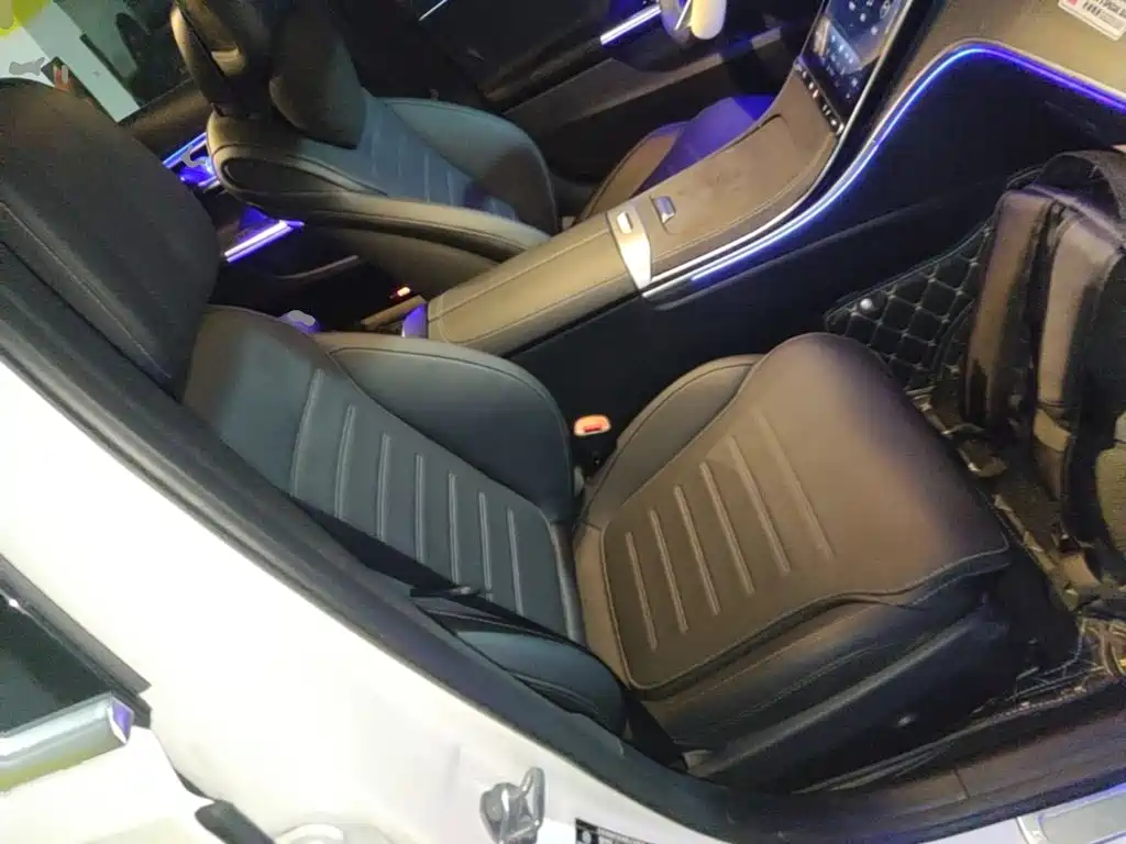Mercedes-Benz C-Class 2023 — фото 25