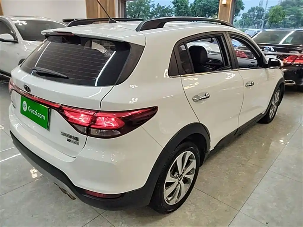 Kia KX Cross 2019 — фото 5