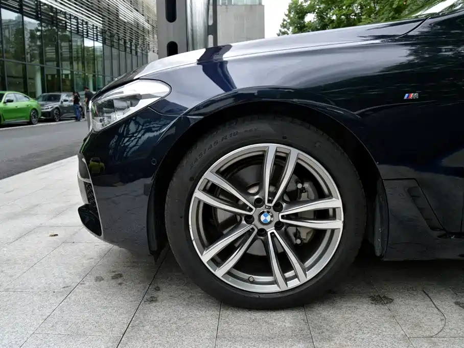 BMW 6 Series GT 2020 — фото 14