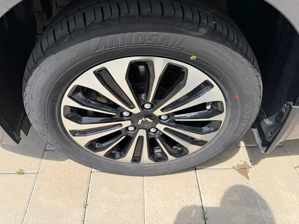 Wuling Jiachen 2022
